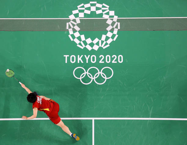 掌握完美扣殺！羽毛球扣殺姿勢的5個關鍵要點