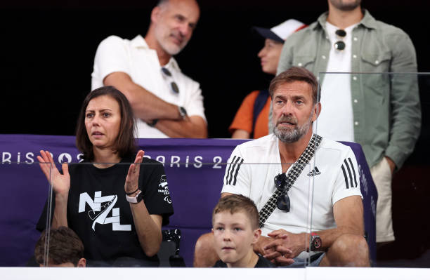 從笨拙到進步：和爸爸學打羽毛球的故事