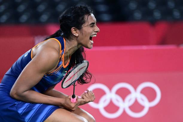 羽毛球單打比賽實戰技巧：如何擊敗對手視頻教學全集