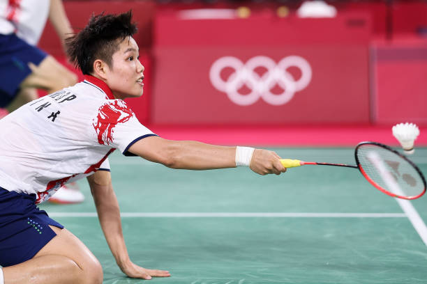 羽毛球插畫設計：運動元素的創意表現