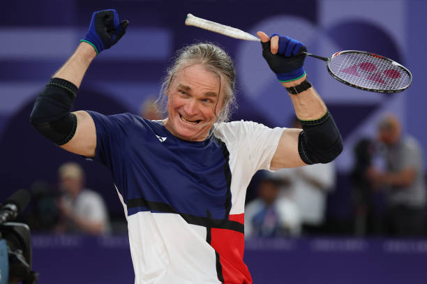 羽毛球課程教案模板：熱身、技術練習與實戰結合