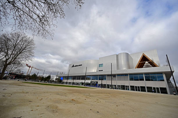 羽毛球正手與反手打法詳解：附高清動作分解圖