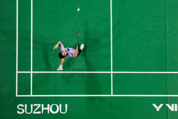 初中級羽毛球拍怎麽選？材質、重量、線數全解析