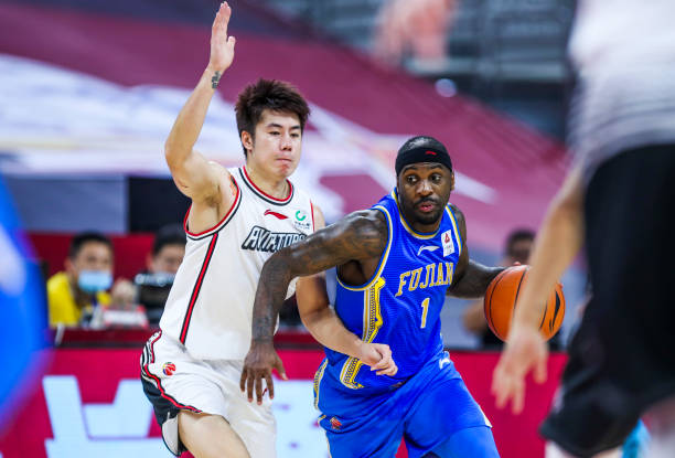 技術流解析：可樂直播NBA戰術板，揭秘球隊進攻防守策略