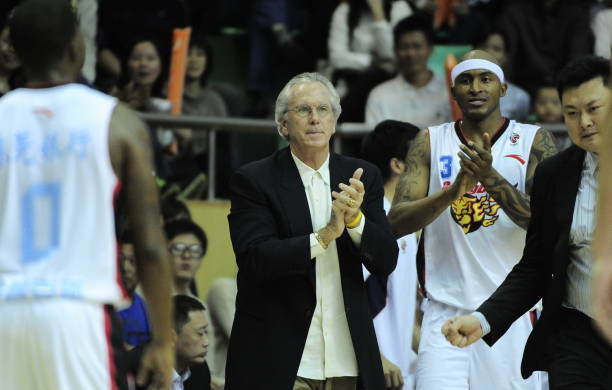 哈登火箭首秀集錦：後撤步三分驚豔全場