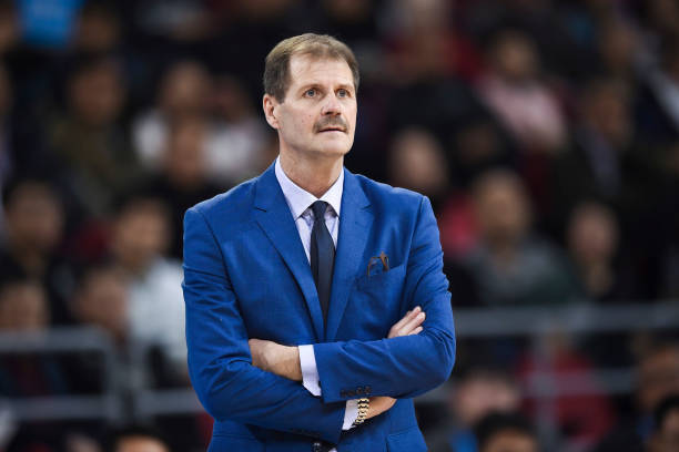 籃球投球百發百中秘訣：核心技巧與訓練方法