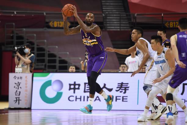 投籃姿勢詳解：從站姿到出手，全麵提升命中率