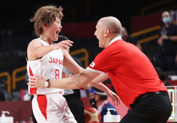 球探舊版籃球比分與現代版本的對比分析