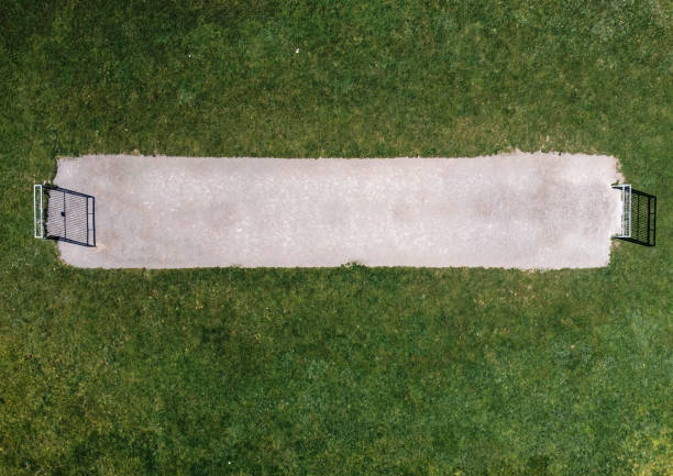 標準足球場建設：場地、看台、照明等費用明細