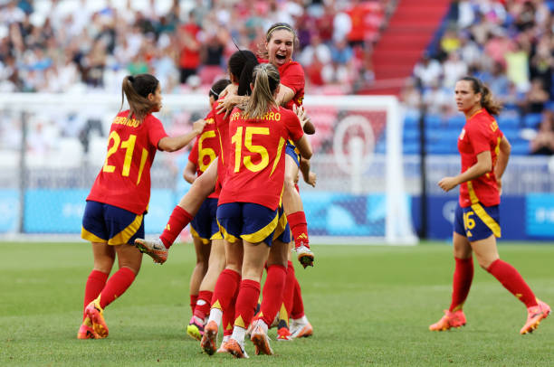 貝克漢姆家族基因太強！小七身高已超同齡明星子女？