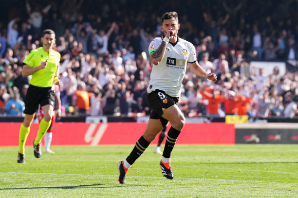 歐冠16強次回合賽程出爐：強強對話時間確定