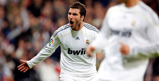 斷球時機如何把握？職業球員的經驗分享