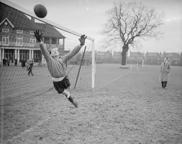 點球射門與撲救：雙視角實戰教學