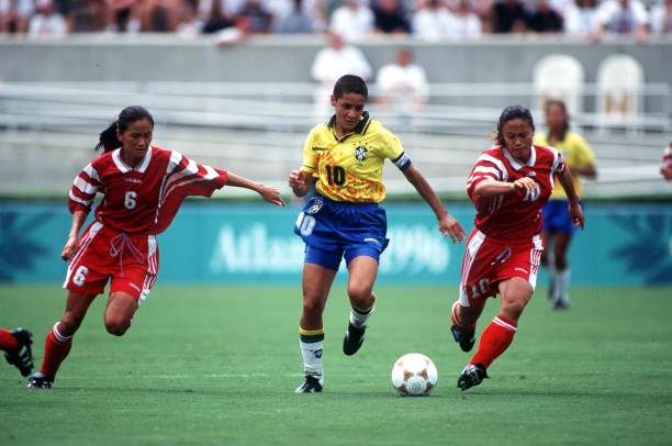 上帝之手與世紀進球：馬拉多納60歲生日回顧