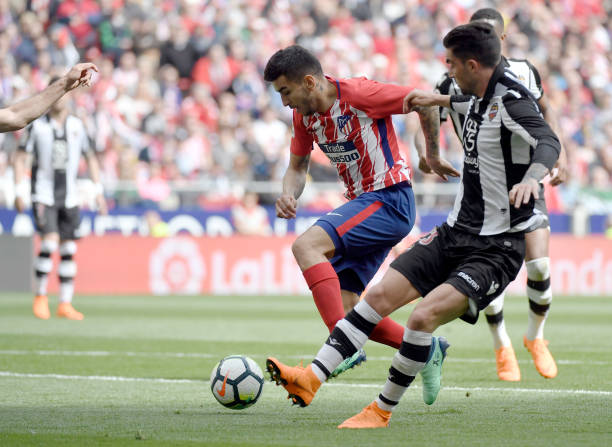 如何利用實況足球2017自定義陣型提升比賽勝率？