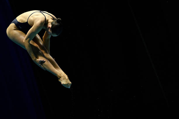 伏明霞的職業生涯與個人生活全解析