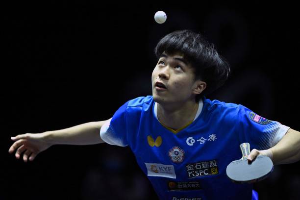 中國乒乓球隊訪法交流：友誼賽背後的體育外交