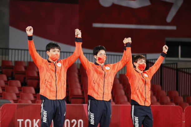 國乒新星閃耀！林詩棟挑戰王楚欽 乒超聯賽高光時刻