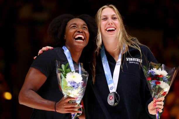 遊泳教練親授：蛙泳口訣四句口訣視頻教程，高效學習！