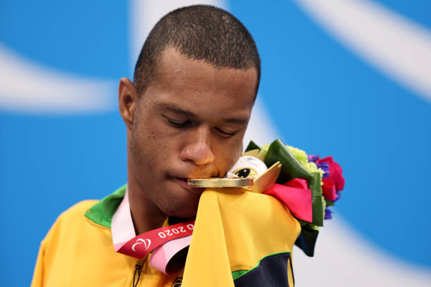 （適用於評論或觀點性文章）