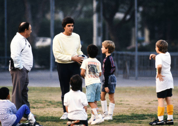 遊泳蹬腿技巧慢動作解析：提升自由泳效率的關鍵