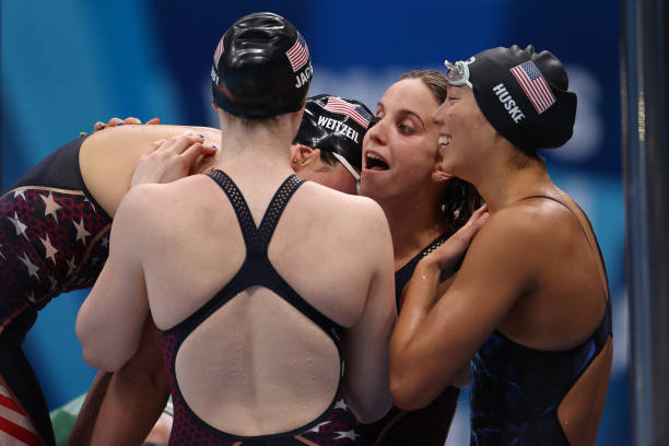 遊泳比賽發令規則：國際泳聯最新標準解讀