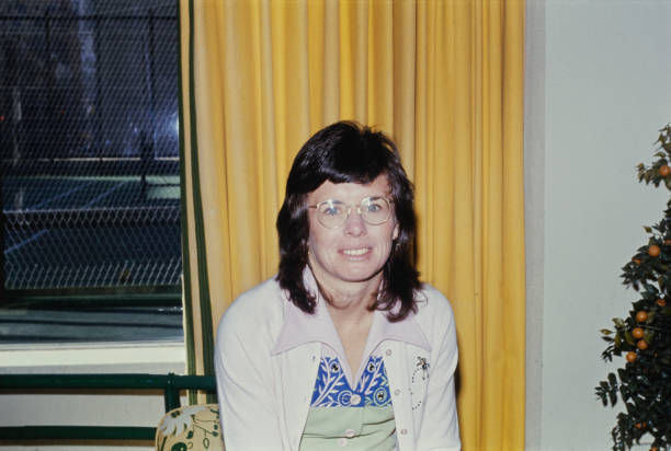 網球單打必備技術：發球、正手與反手的完美結合