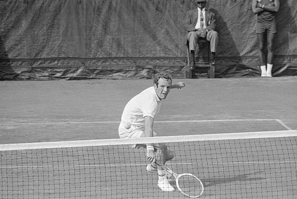 網球場尺寸解析：單打與雙打場地的麵積差異