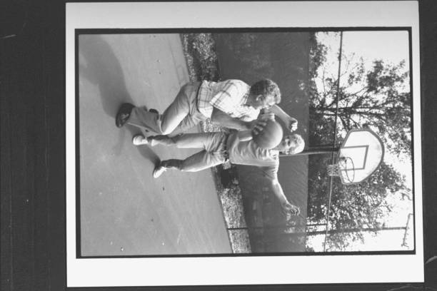 網球上旋球與下旋球的動作圖解對比分析