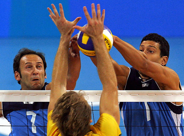 排球聯賽直播錄像：專業解說帶你回顧每一局精彩