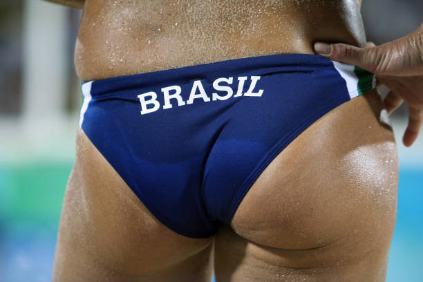 今晚8點！排球聯賽半決賽直播：美國隊迎戰意大利，強強對話即將上演！