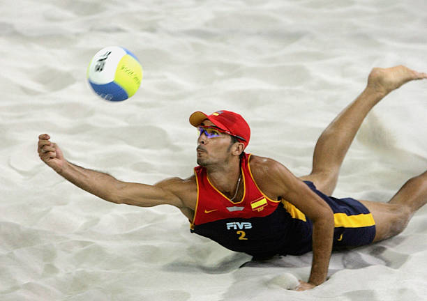 九人製排球比賽視頻：戰術布置與實戰應用