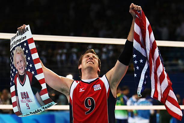 排球入門必看：三種基本手勢詳細教學視頻