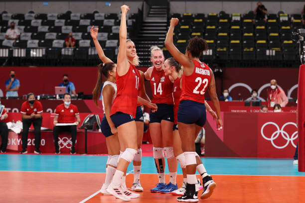 新手必看！30分鍾快速上手排球核心動作（附慢動作分解）