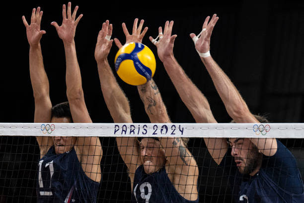 一場標準排球比賽需要打多久？時間因素詳解