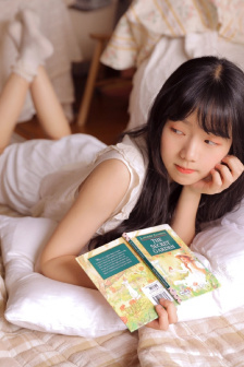 漂亮人妻偷人精品视频