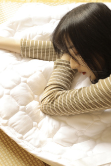 芙宁娜坐旅行者的胡萝卜