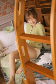 帮妹妹洗澡不小心弄脏衣服怎么办