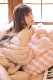 女性穿裤子阴沟凸起是咋回事