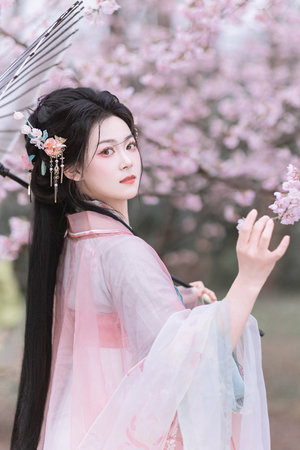 搞笑一家人2穿透屋顶国语版